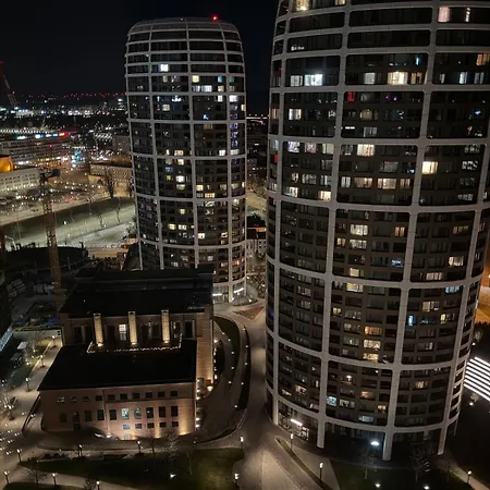 Skypark 24th Lounge Apartment *