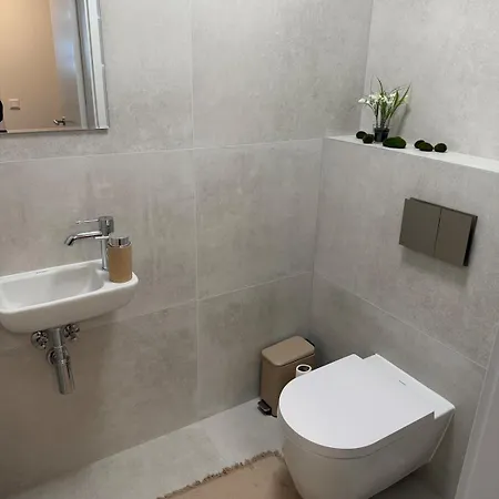 Skypark 24th Lounge شقة